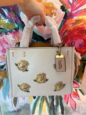 NWT Rare Collectible Authentic Coach 1941 Rogue 25 with Floral Appliqué in Chalk